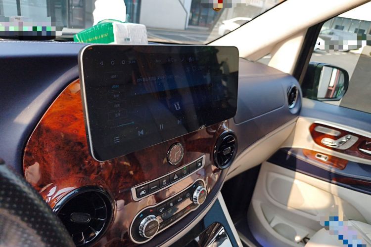 Used Mercedes-Benz Vito  Audio And AC Panel