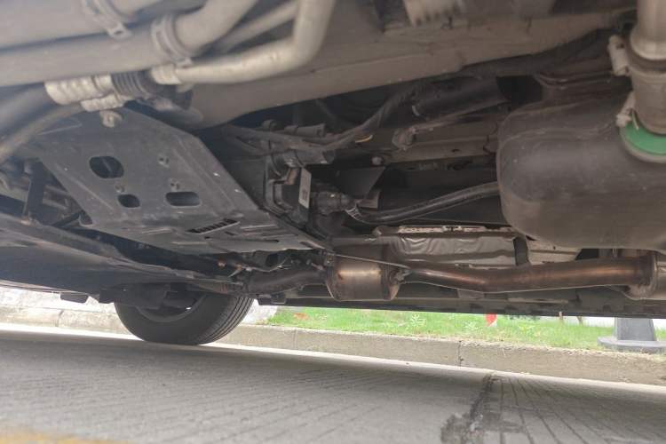 Used Mercedes-Benz Vito 2021 2.0T Business Version 7 Seats Chassis Front Left