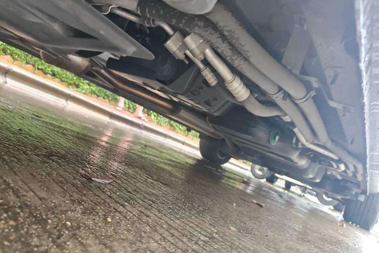 Used Mercedes-Benz Vito 2021 2.0T Elite Version 7 Seats Chassis Front Left