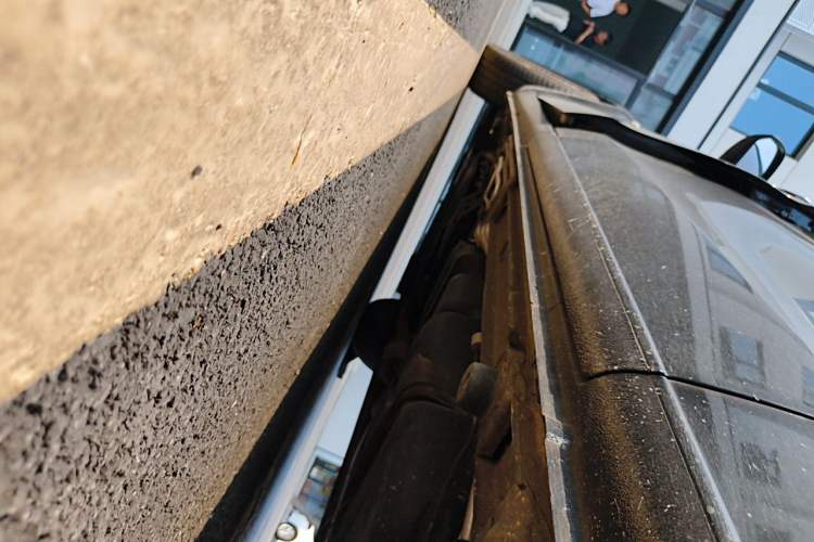 Used Mercedes-Benz Vito  Chassis Front Right