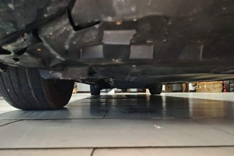 Used Mercedes-Benz Vito  Chassis Front Right