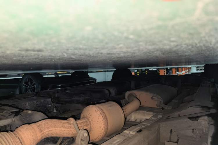 Used Mercedes-Benz Vito 2021 2.0T Elite Version 7 Seats Chassis Front Right