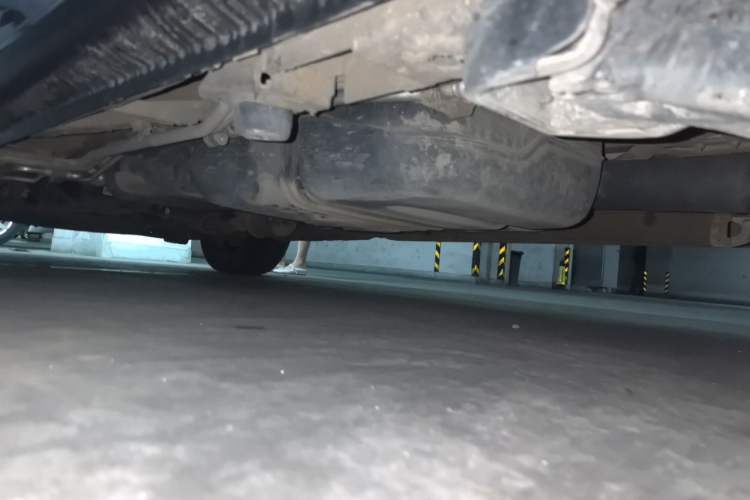 Used Mercedes-Benz Vito 2021 2.0T Elite Version 7 Seats Chassis Rear Left