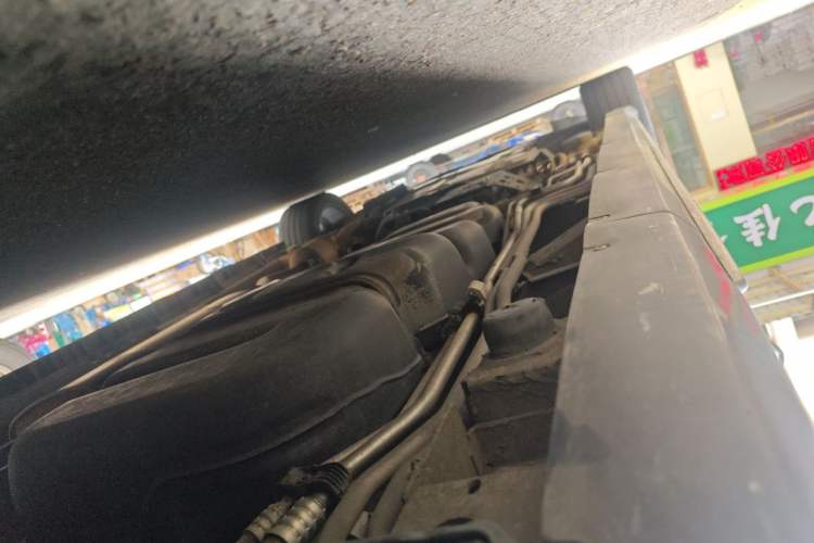 Used Mercedes-Benz Vito  Chassis Rear Left