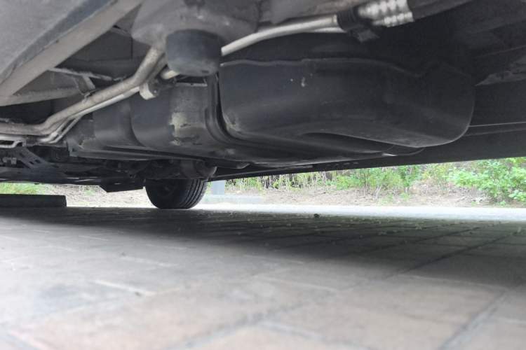 Used Mercedes-Benz Vito 2021 2.0T Elite Version 7 Seats Chassis Rear Left