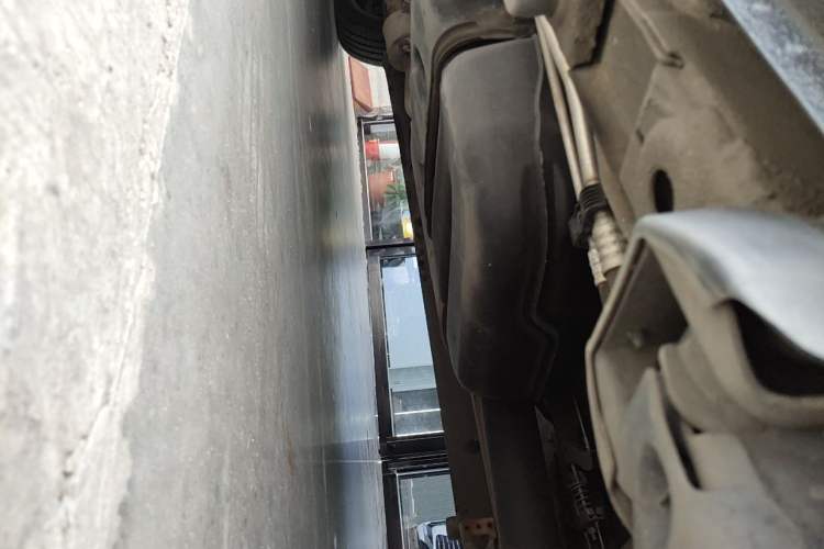 Used Mercedes-Benz Vito 2021 2.0T Business Version 7 Seats Chassis Rear Left