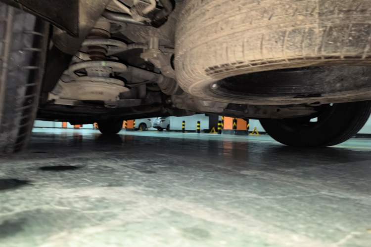 Used Mercedes-Benz Vito 2021 2.0T Elite Version 7 Seats Chassis Rear Left