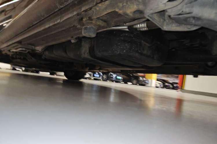 Used Mercedes-Benz Vito 2021 2.0T Business Version 7 Seats Chassis Rear Left