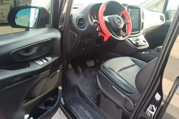Used Mercedes-Benz Vito 2021 2.0T Elite Version 7 Seats Driver Seat