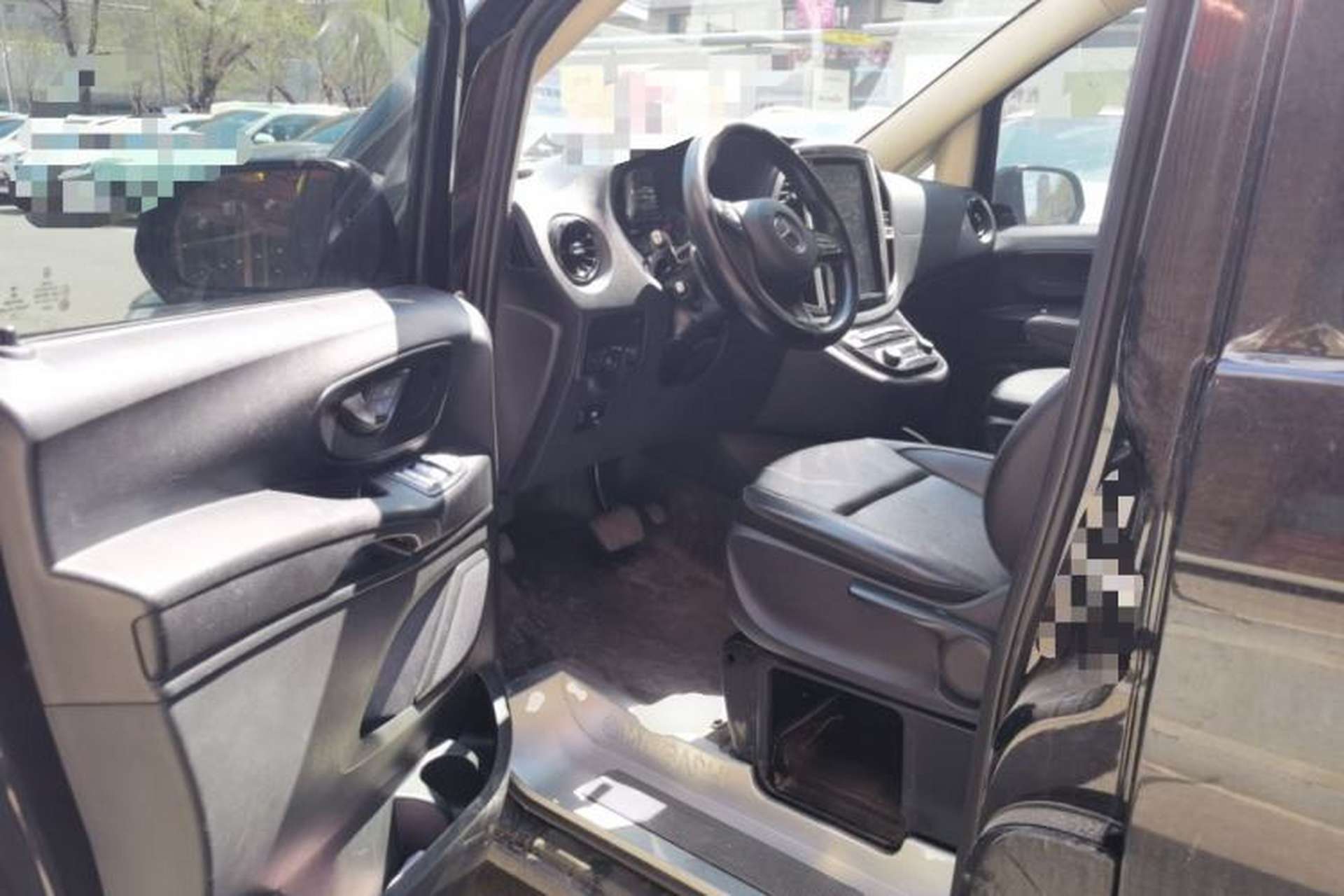Used Mercedes-Benz Vito 2021 2.0T Elite Version 7 Seats Driver Seat