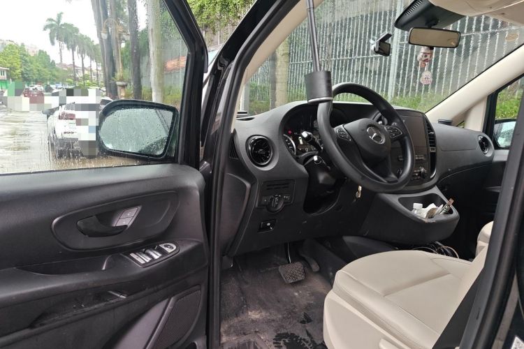 Used Mercedes-Benz Vito 2021 2.0T Elite Version 7 Seats Driver Seat