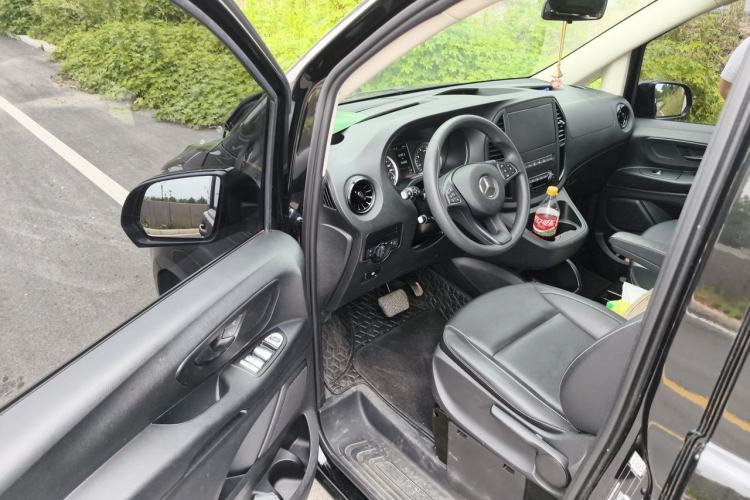Used Mercedes-Benz Vito 2021 2.0T Elite Version 7 Seats Driver Seat