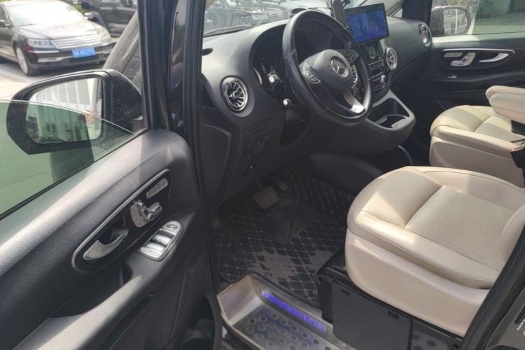 Used Mercedes-Benz Vito 2021 2.0T Business Version 7 Seats Driver Seat