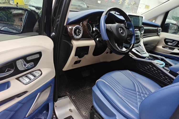 Used Mercedes-Benz Vito 2021 2.0T Business Version 7 Seats Driver Seat