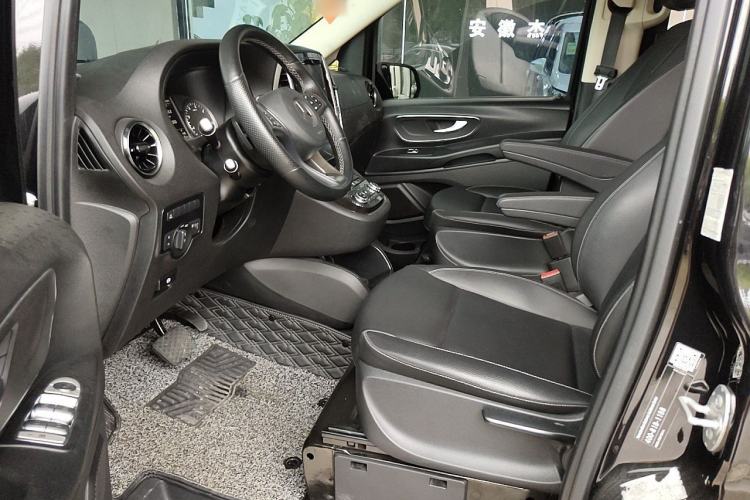 Used Mercedes-Benz Vito 2021 2.0T Business Version 7 Seats Driver Seat