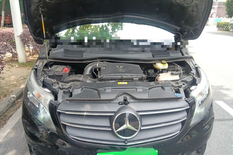 Used Mercedes-Benz Vito 2021 2.0T Business Version 7 Seats Engine Bay