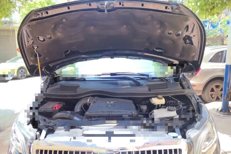 Used Mercedes-Benz Vito 2021 2.0T Business Version 7 Seats Engine Bay