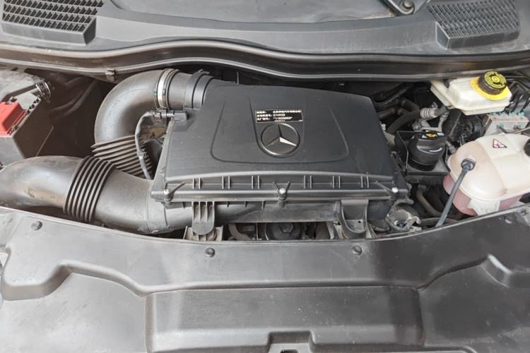 Used Mercedes-Benz Vito 2021 2.0T Business Version 7 Seats Engine Bay