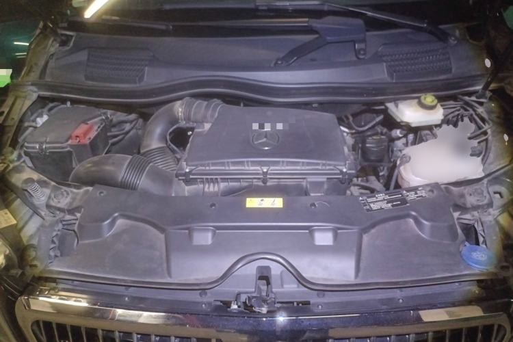 Used Mercedes-Benz Vito  Engine Bay