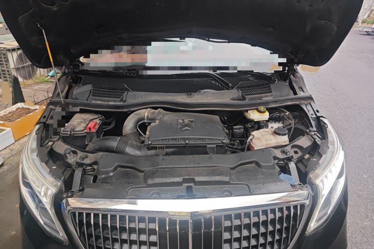 Used Mercedes-Benz Vito 2021 2.0T Elite Version 7 Seats Engine Bay