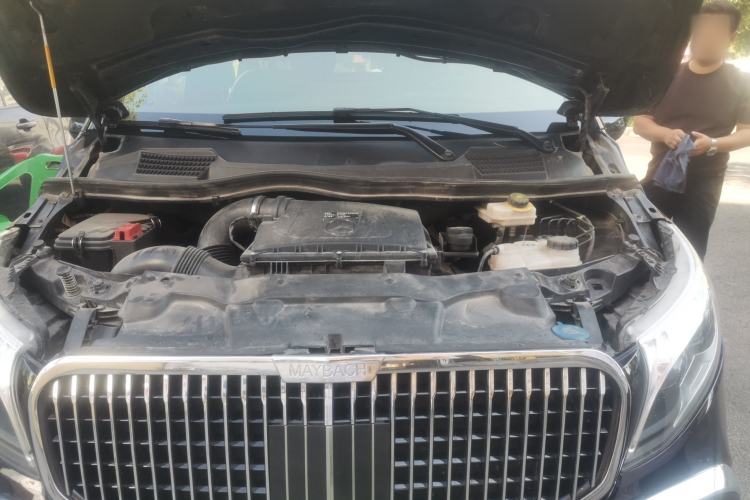 Used Mercedes-Benz Vito 2021 2.0T Elite Version 7 Seats Engine Bay