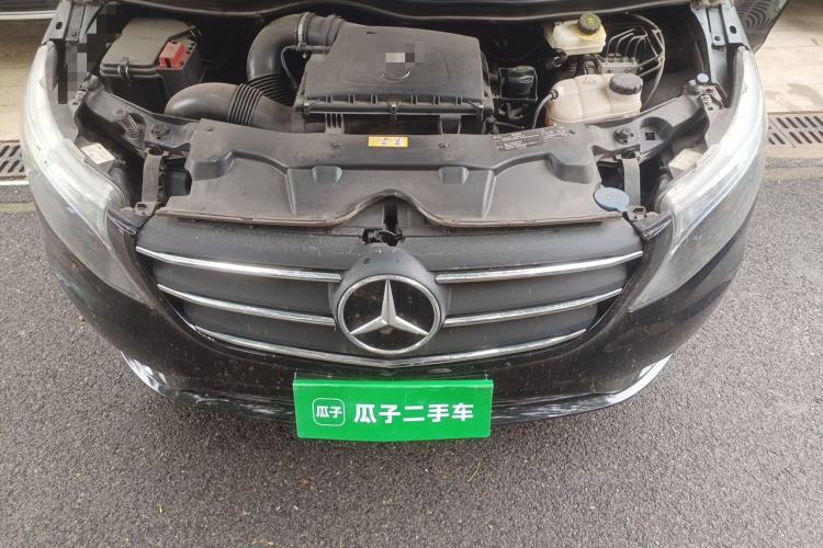 Used Mercedes-Benz Vito 2021 2.0T Elite Version 7 Seats Engine Bay