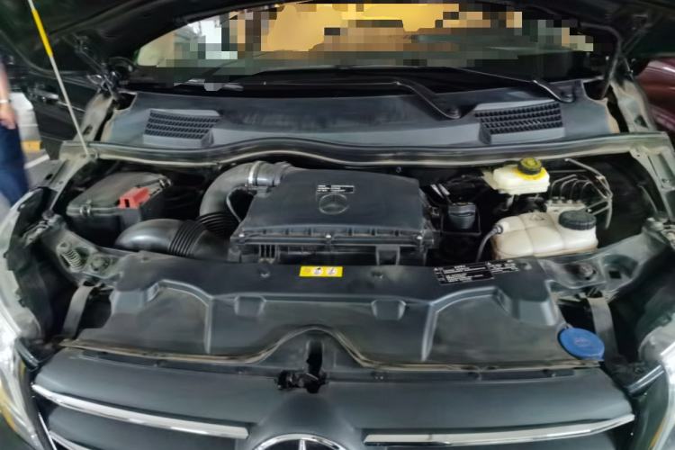 Used Mercedes-Benz Vito 2021 2.0T Elite Version 7 Seats Engine Bay