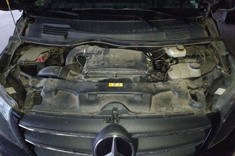 Used Mercedes-Benz Vito 2021 2.0T Elite Version 7 Seats Engine Bay