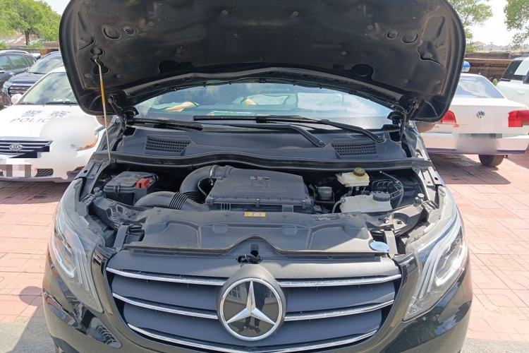Used Mercedes-Benz Vito 2021 2.0T Elite Version 7 Seats Engine Bay