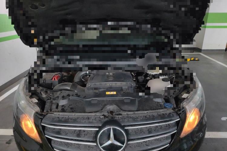 Used Mercedes-Benz Vito 2021 2.0T Elite Version 9 Seats Engine Bay