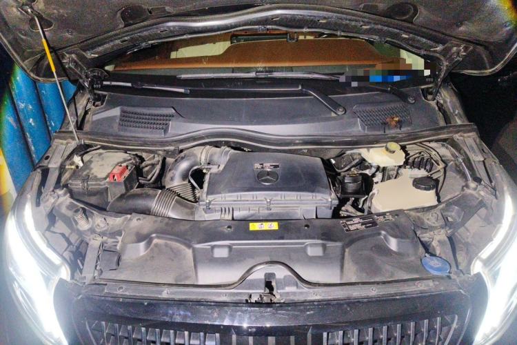 Used Mercedes-Benz Vito 2021 2.0T Business Version 7 Seats Engine Bay
