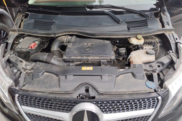 Used Mercedes-Benz Vito 2021 2.0T Business Version 7 Seats Engine Bay