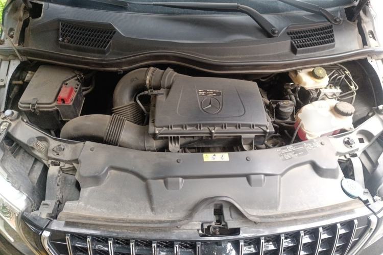 Used Mercedes-Benz Vito 2021 2.0T Elite Version 7 Seats Engine Bay