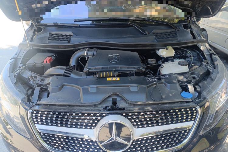 Used Mercedes-Benz Vito 2021 2.0T Elite Version 7 Seats Engine Bay