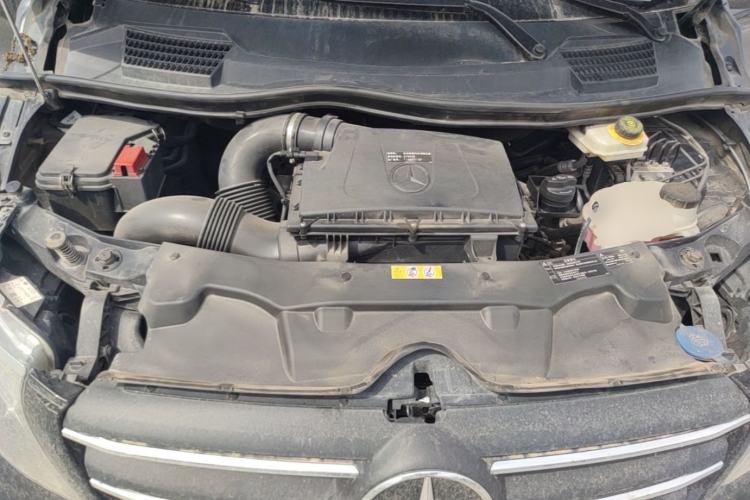 Used Mercedes-Benz Vito 2021 2.0T Business Version 7 Seats Engine Bay