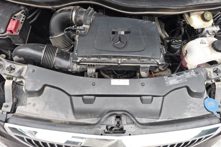 Used Mercedes-Benz Vito 2021 2.0T Business Version 7 Seats Engine Bay