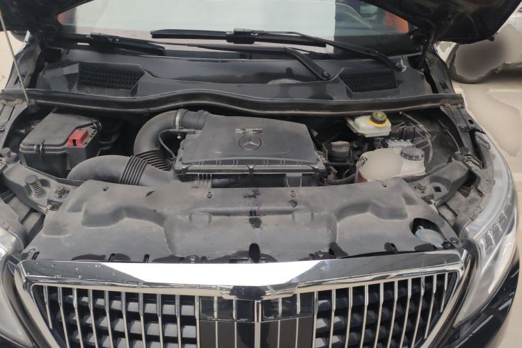 Used Mercedes-Benz Vito 2021 2.0T Elite Version 7 Seats Engine Bay