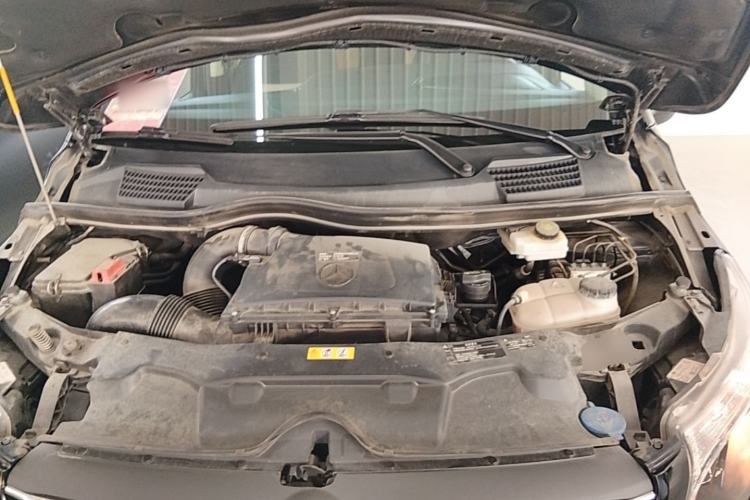 Used Mercedes-Benz Vito 2021 2.0T Elite Version 7 Seats Engine Bay