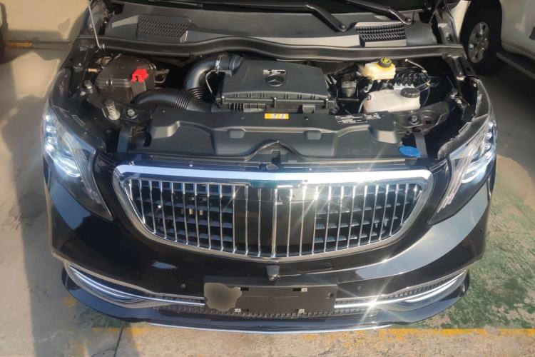 Used Mercedes-Benz Vito 2021 2.0T Elite Version 7 Seats Engine Bay