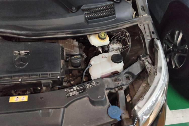 Used Mercedes-Benz Vito 2021 2.0T Business Version 7 Seats Engine Bay Left