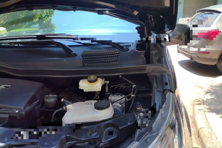 Used Mercedes-Benz Vito 2021 2.0T Business Version 7 Seats Engine Bay Left