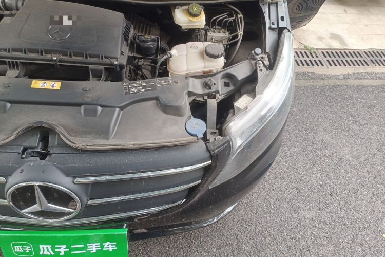 Used Mercedes-Benz Vito 2021 2.0T Elite Version 7 Seats Engine Bay Left
