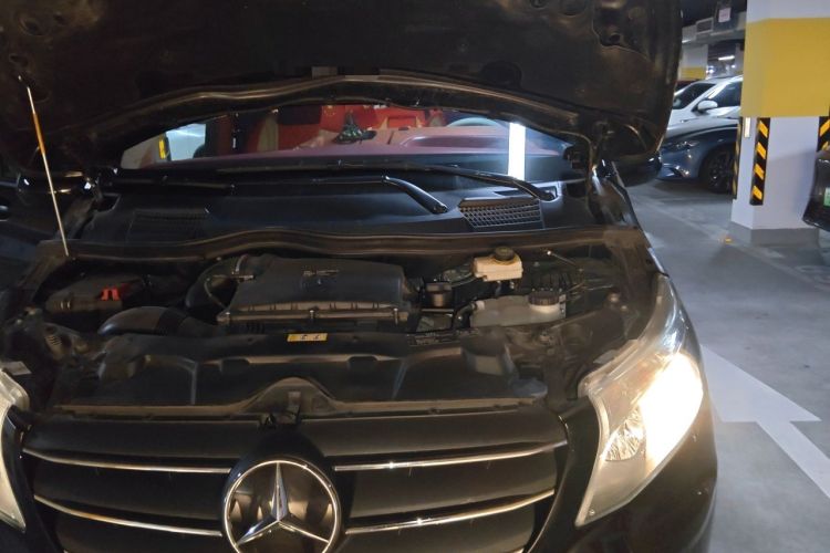 Used Mercedes-Benz Vito 2021 2.0T Business Version 7 Seats Engine Bay Left