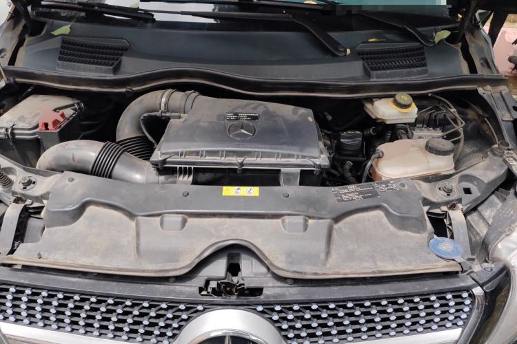 Used Mercedes-Benz Vito 2021 2.0T Business Version 7 Seats Engine Bay