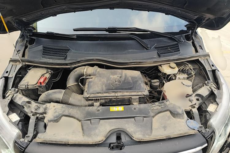 Used Mercedes-Benz Vito 2021 2.0T Elite Version 7 Seats Engine Bay