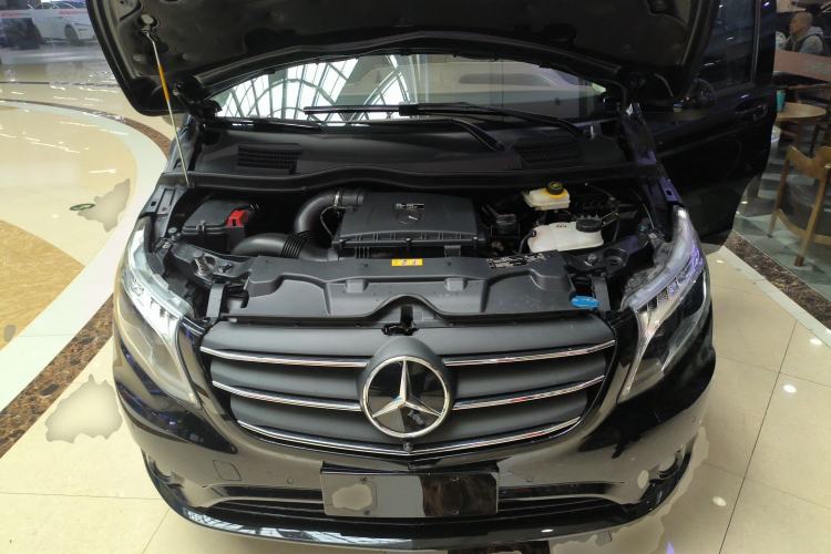 Used Mercedes-Benz Vito 2021 2.0T Business Version 7 Seats Engine Bay