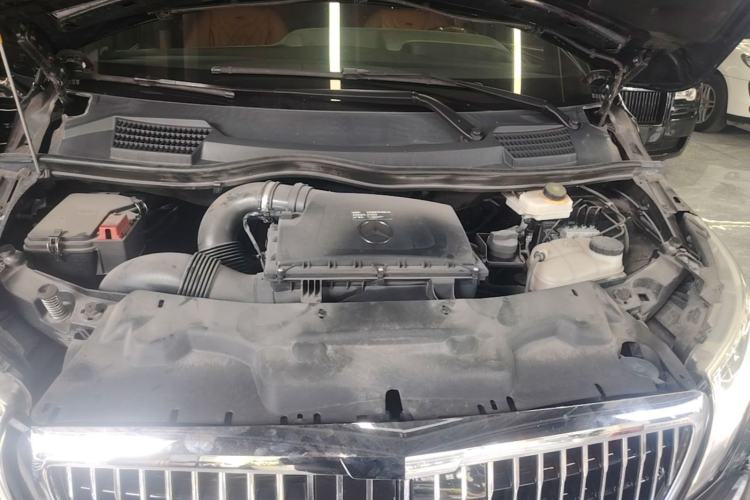 Used Mercedes-Benz Vito 2021 2.0T Business Version 7 Seats Engine Bay