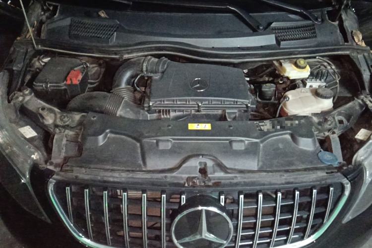 Used Mercedes-Benz Vito 2021 2.0T Elite Version 7 Seats Engine Bay