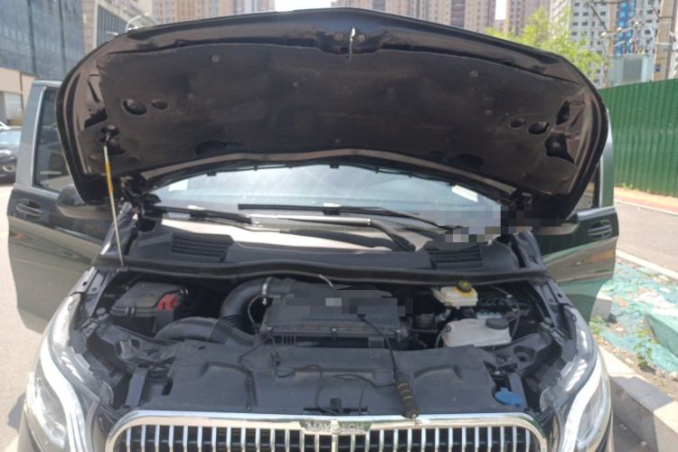 Used Mercedes-Benz Vito 2021 2.0T Business Version 7 Seats Engine Bay