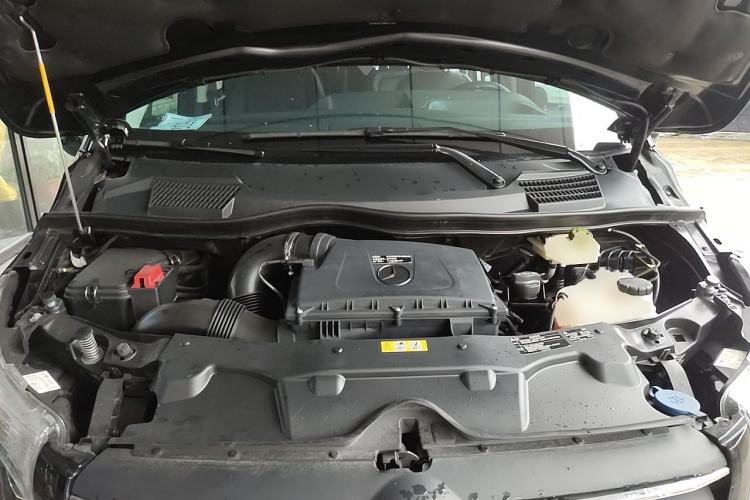 Used Mercedes-Benz Vito 2021 2.0T Business Version 7 Seats Engine Bay